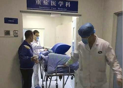 初中生课堂嗑药进ICU事件进展，警醒社会的青少年教育警钟