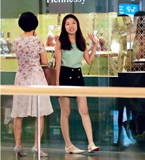 90后女生出游20天引发的手机瘫痪潮