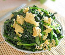 茼蒿炒鸡蛋——营养均衡的亲子美食