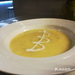 营养与美味并重，如何为孩子制作健康版奶油玉米浓汤