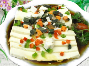 营养搭配，松花蛋豆腐——宝宝辅食的新选择