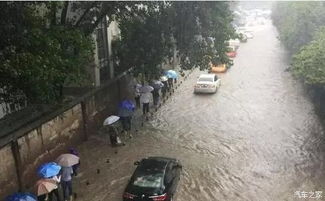 河南永城遭遇严重水灾，多处被淹积水深度达两米以上