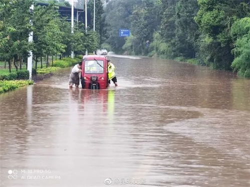 河南永城遭遇严重水灾，多处被淹积水深度达两米以上
