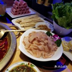 巧用排骨火锅，打造家庭欢聚时光——营养与美味兼得的亲子烹饪指南