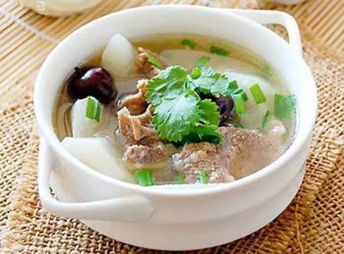 羊肉炖萝卜的营养与制作——育儿专家视角下的家庭美食