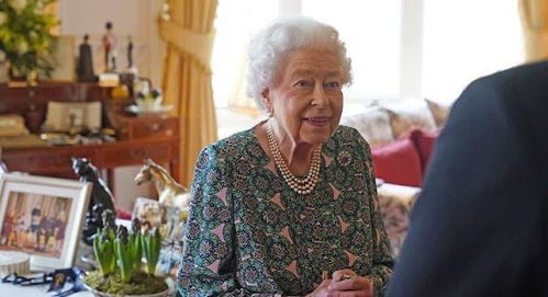 英前首相爆料英女王死因引争议