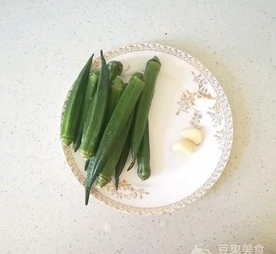 育儿与营养，宝宝辅食之凉拌秋葵的健康做法