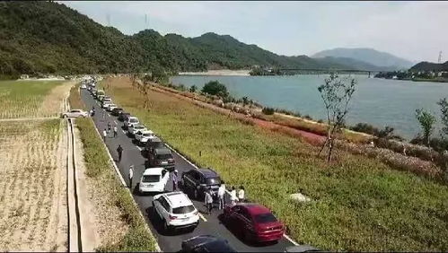 哀牢山国庆堵车，人类禁区的意外挑战