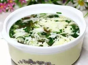营养均衡的儿童美食——紫菜蛋花汤