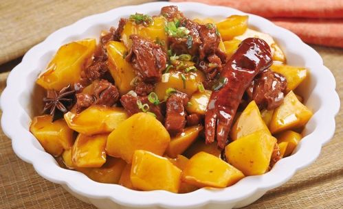 营养美味，牛肉炖土豆——宝宝辅食的完美选择