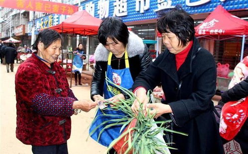 爱的重量，孙子大婚时，奶奶卖菜攒下的万元情深