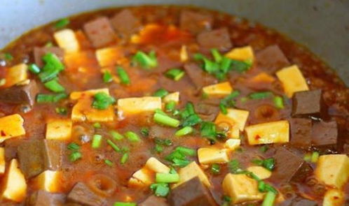 猪血煮豆腐，营养与安全并重的婴幼儿辅食选择
