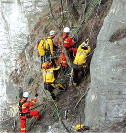 退休教授嵩山野线徒步探险，不幸坠崖离世，一段未竟的探险梦
