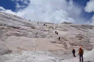 退休教授嵩山野线徒步探险，不幸坠崖离世，一段未竟的探险梦