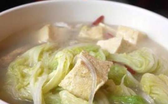 育儿知识分享，如何为宝宝制作营养丰富的牛肉汤