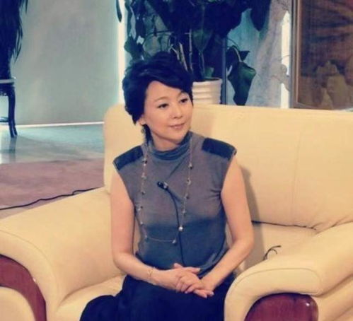 黄圣依再陷婚姻漩涡，坚持不离婚的选择背后