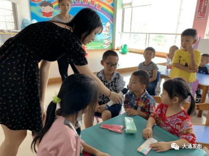 有趣的比尾巴，让孩子们在欢乐中学习生物多样性