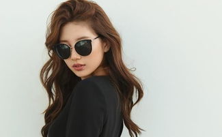 IU车银优同框，当韩流明星的璀璨相遇，擦出怎样的火花？