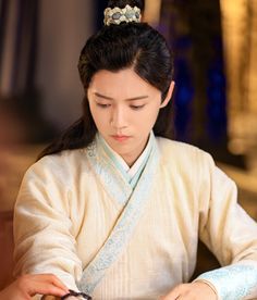 赵樱子说等鹿晗关晓彤官宣吧，娱乐圈恋情传闻背后的真实与期待