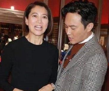 蔡少芬谈与张晋17年婚姻，风雨同舟，真爱无敌