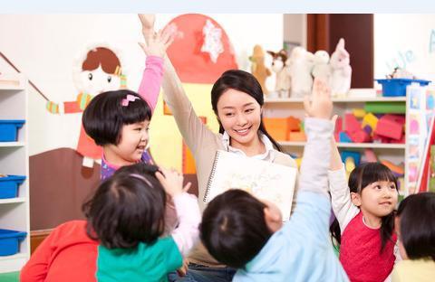 探索教育之路，女性成为幼儿园老师的优势与挑战