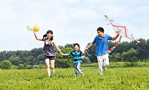 探索孩子的世界，多样化的玩耍种类及其对孩子成长的重要性