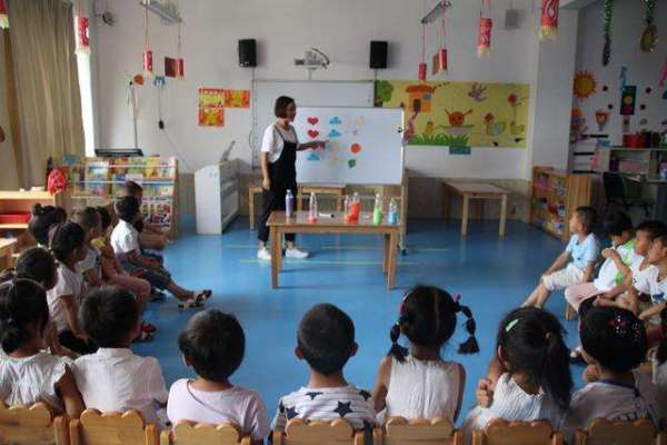 幼儿教育专业课程，培养未来教育者的高清视界