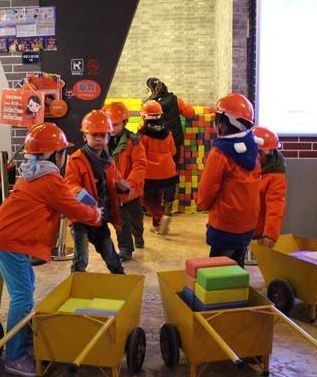 探索游乐活动，孩子成长中的快乐源泉