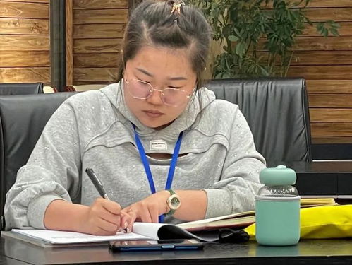 老师眼中的成长，学生评价的艺术与科学