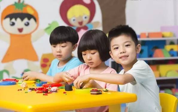 幼儿园角色行为，理解孩子在幼儿园中的互动与成长