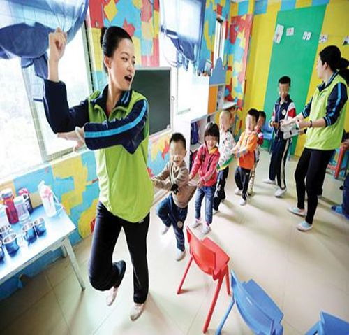 探索儿童游乐活动的多样性，促进身心发展的活动指南