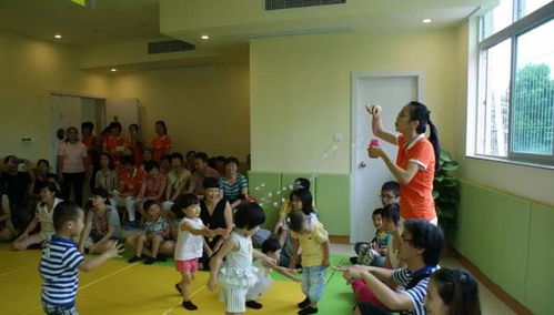 探索幼儿园教师职业，一份充满爱与挑战的工作