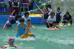 水上游戏的乐趣，如何安全地让孩子享受水中活动