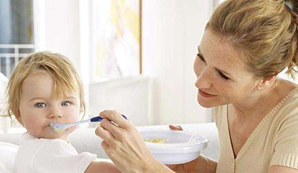 了解婴儿喂养，插胃管与打营养针的区别及其对婴儿的影响