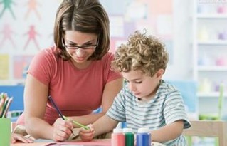 探索儿童玩耍的成语世界，语言的力量与教育的意义