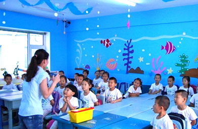 成为幼儿园老师，学历与专业要求全解析