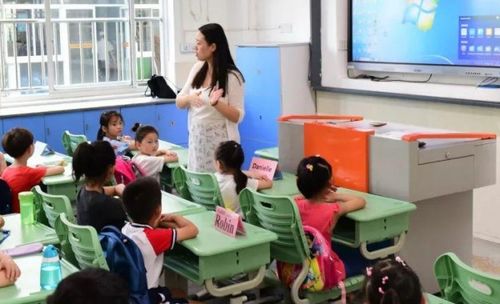 用心记录，撰写成长手册家长寄语的艺术