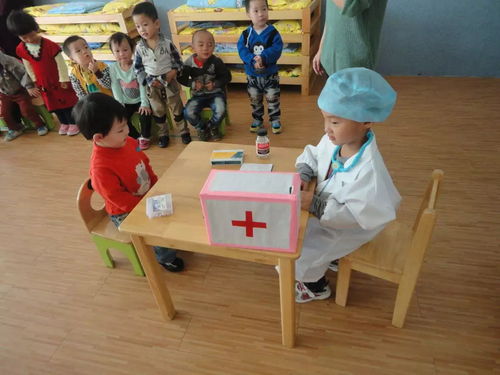 探索儿童游乐项目，提升语言技能与身体发展的双重乐趣