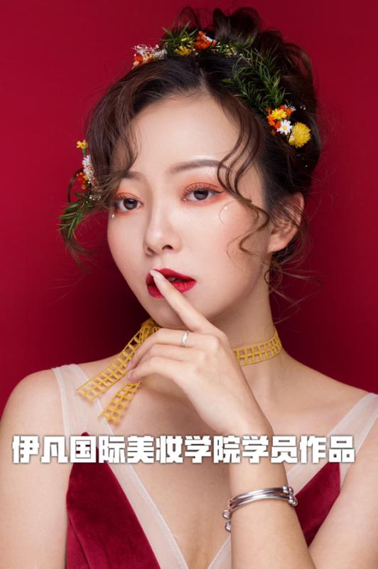 毛戈平化妆技巧全解析：轻松掌握东方骨相化妆法，告别扁平脸烦恼