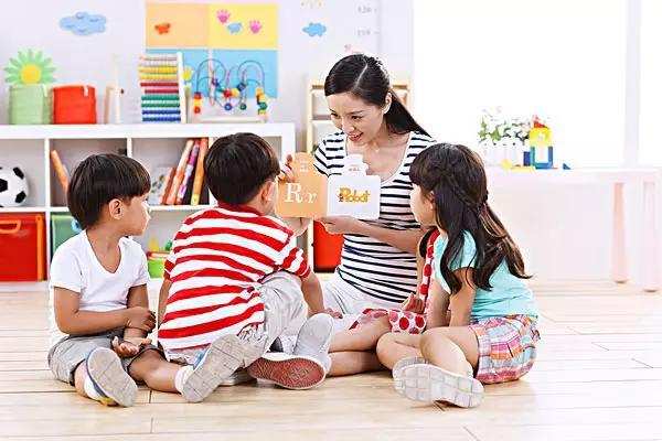 素质教育：告别应试焦虑，培养孩子全面发展的快乐成长之路