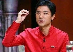 陈婷：从跨界学霸到科技领袖，揭秘她如何用极致专注与开放包容打造智能办公系统