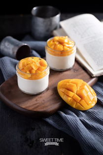 甜品分类与制作全攻略：从基础技巧到创意搭配，轻松享受甜蜜时光