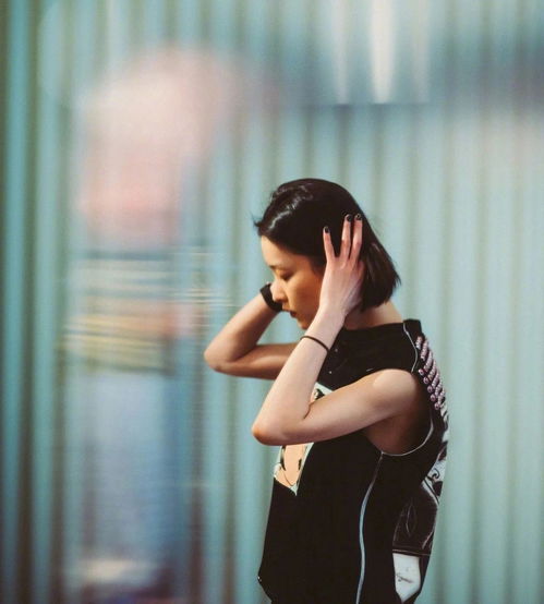 文静性格的深度解析：如何在这个喧嚣世界找到自己的位置与独特优势