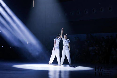 代乐乐演艺生涯全解析：从青涩到成熟的表演艺术与代表作品