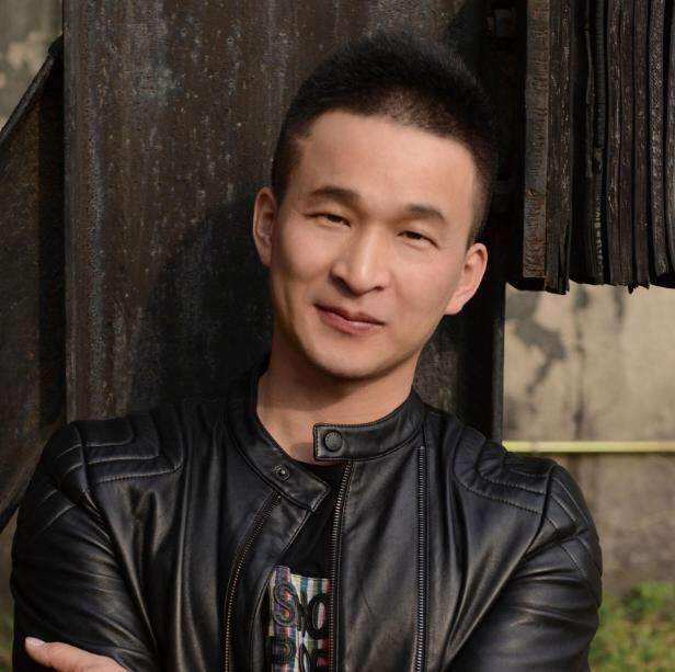 王旭：从草根歌手到音乐人的真实成长故事与代表作品解析