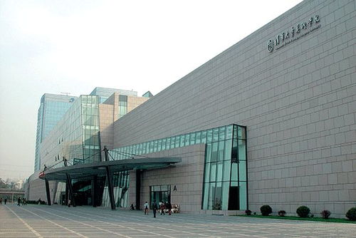 清华大学美术学院：艺科融合的顶尖艺术设计教育高地，成就你的艺术梦想