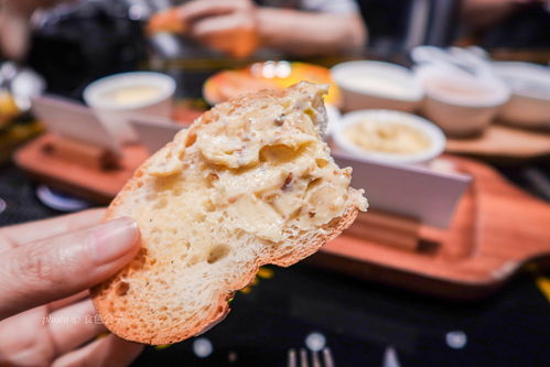 黄油是什么做的？揭秘黄油原料、制作与用途，让烹饪更轻松美味