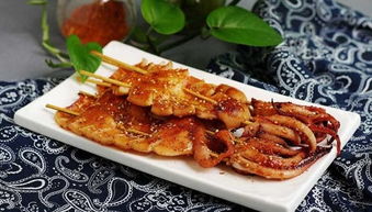 铁板烧烹饪技巧与起源：掌握高温快炒，享受美食表演的乐趣