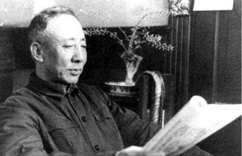 孙犁：从战火中走来的文学大师，带你领略荷花淀派的诗意人生