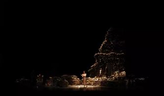 王萌的成长故事：从普通小城到舞台光芒，揭秘她的成功秘诀与最新动态